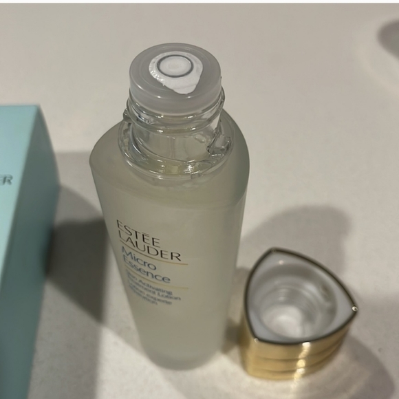 Estée Lauder Micro Essence Skin Activating Treatment Lotion NIB - Picture 6 of 8